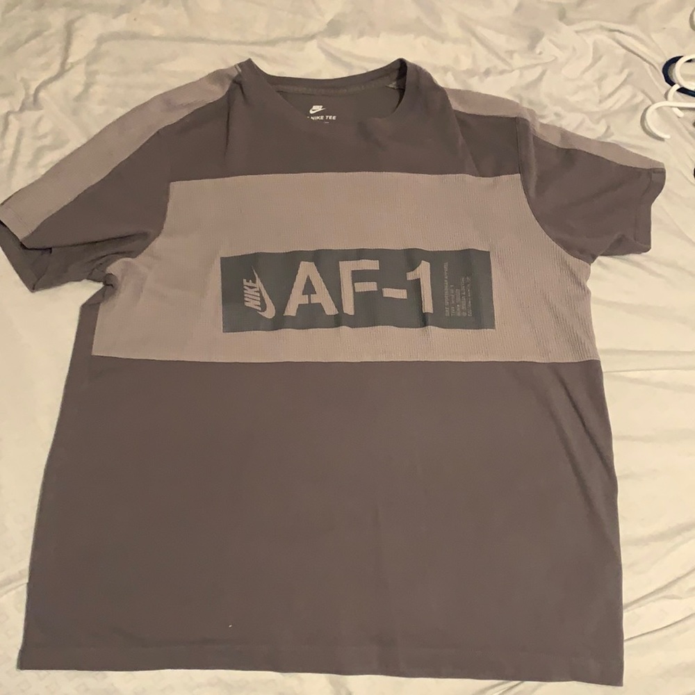 Nike t shirt